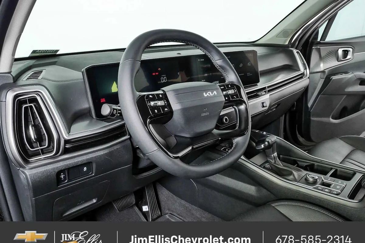 2026 Kia Sorento S thumbnail 4