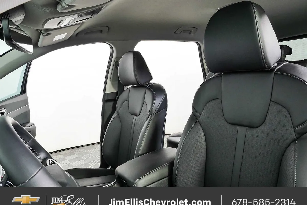 2026 Kia Sorento S thumbnail 5