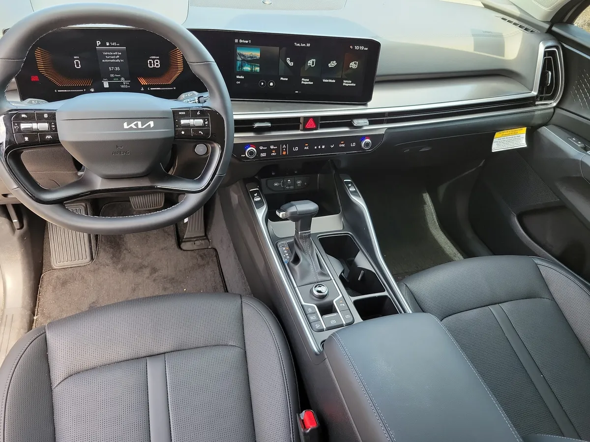 2026 Kia Sorento S thumbnail 10