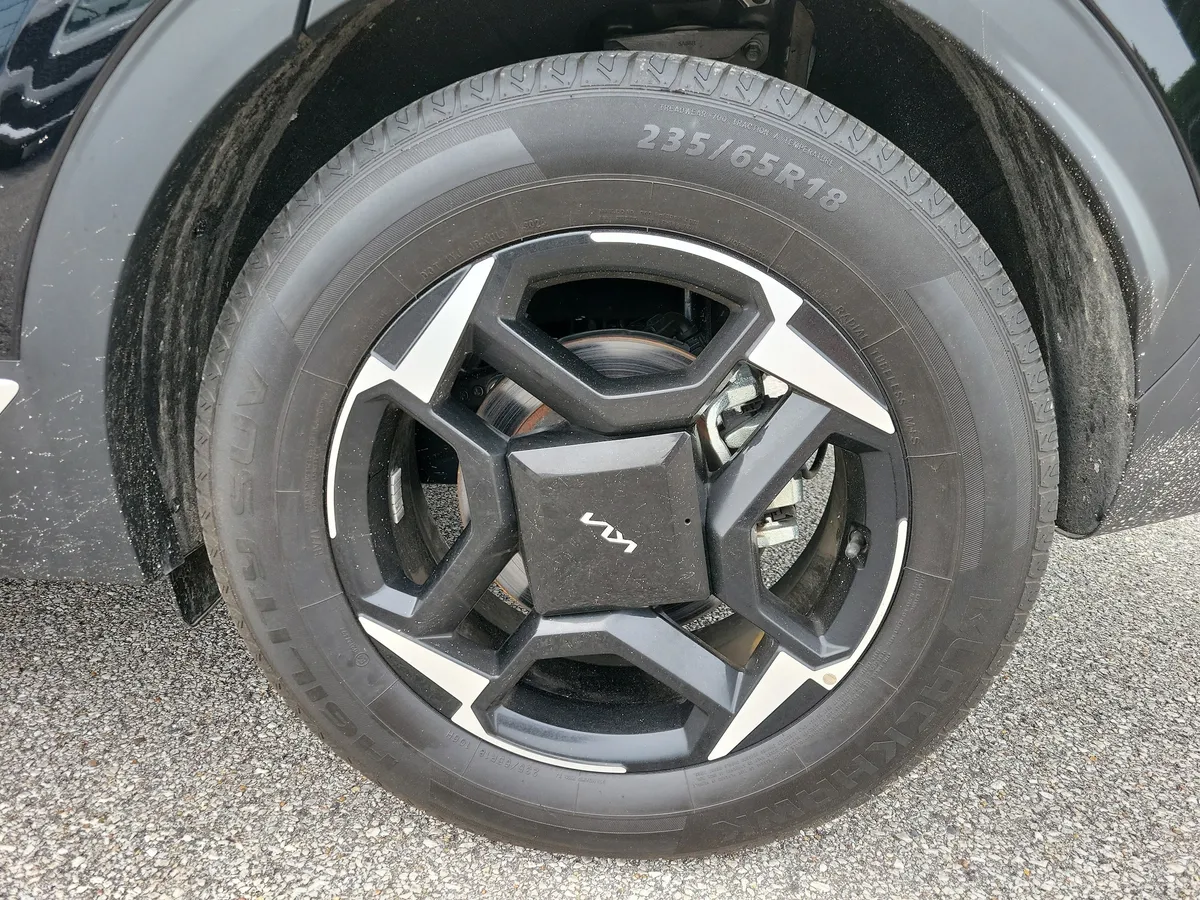 2026 Kia Sportage EX thumbnail 30