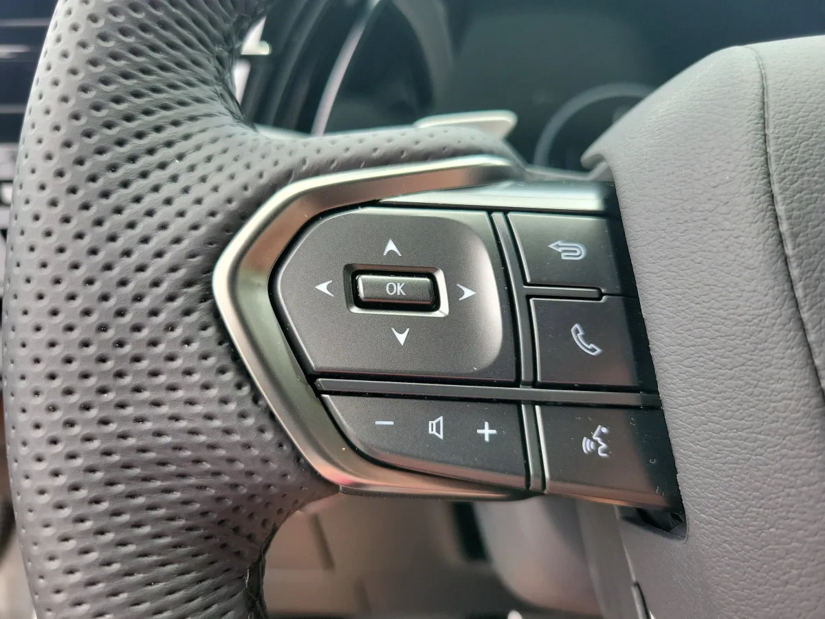2026 Lexus TX TX 500h F SPORT Performance Premium thumbnail 18