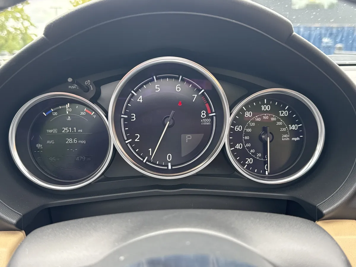 2026 Mazda MX-5 Miata RF Grand Touring thumbnail 11