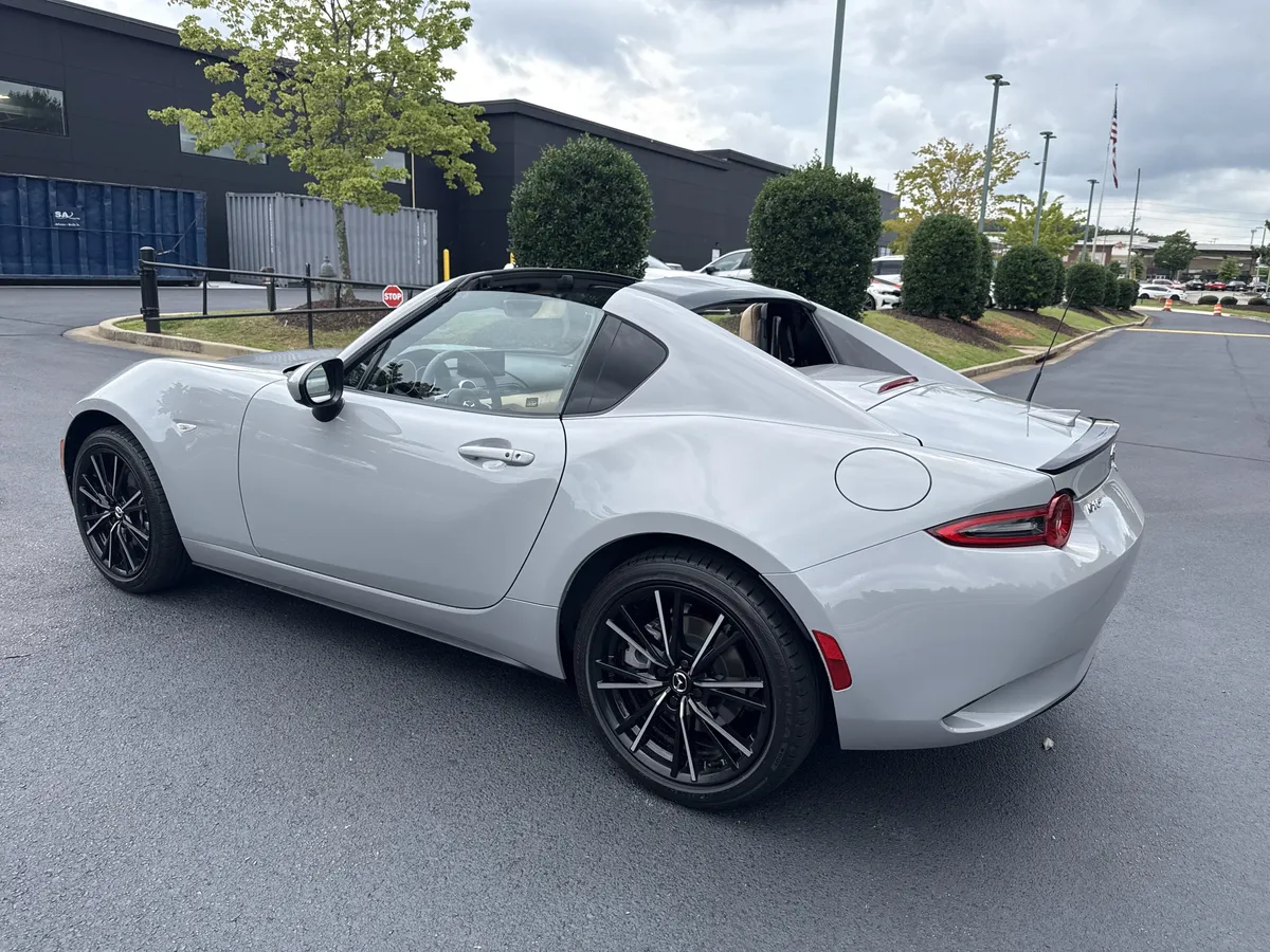 2026 Mazda MX-5 Miata RF Grand Touring thumbnail 7