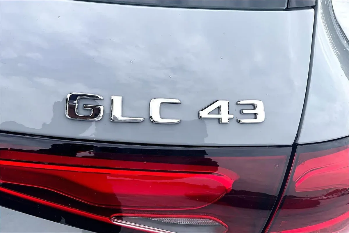 2026 Mercedes-Benz AMG® GLC 43 AMG® GLC 43 thumbnail 10