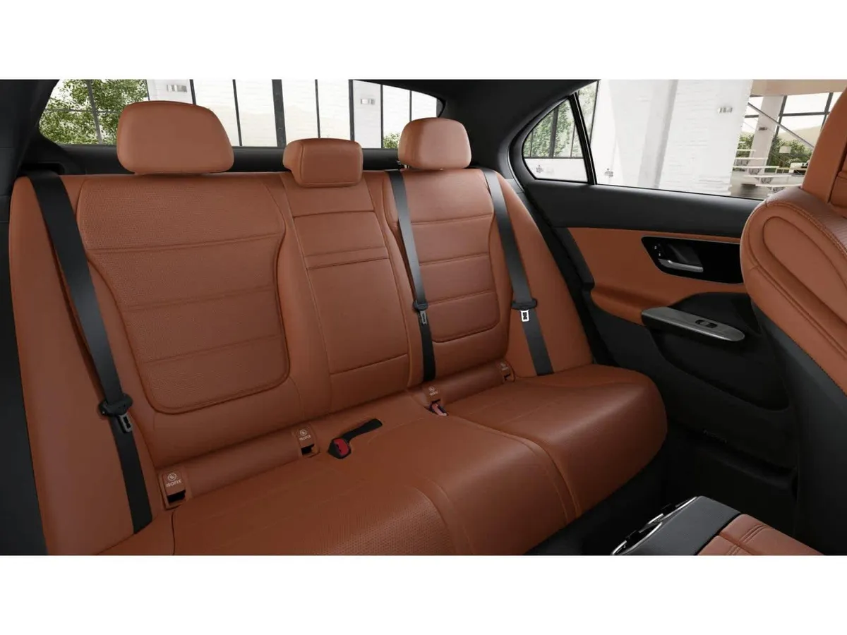2026 Mercedes-Benz C 300 C 300 thumbnail 4