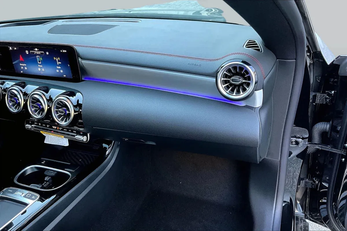 2026 Mercedes-Benz CLA 250 CLA 250 thumbnail 17