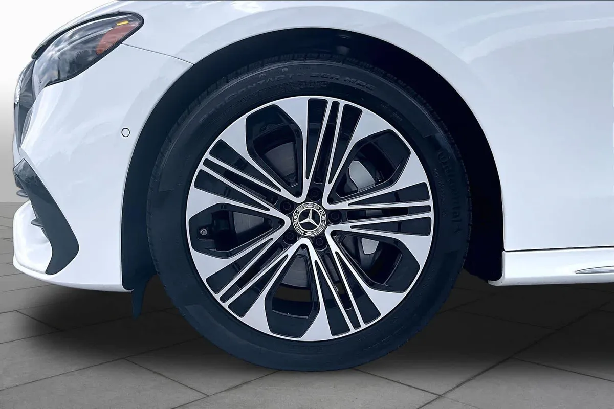 2026 Mercedes-Benz E 350 E 350 thumbnail 10