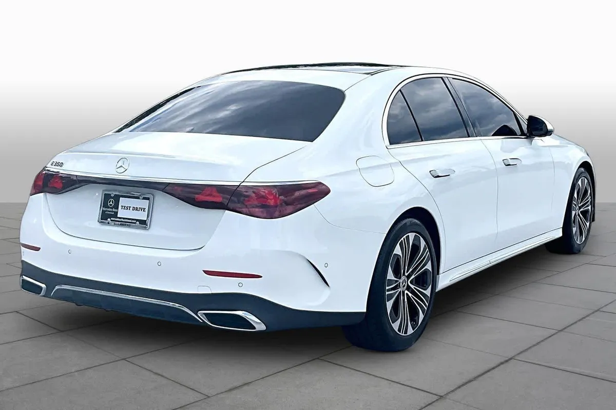 2026 Mercedes-Benz E 350 E 350 thumbnail 12