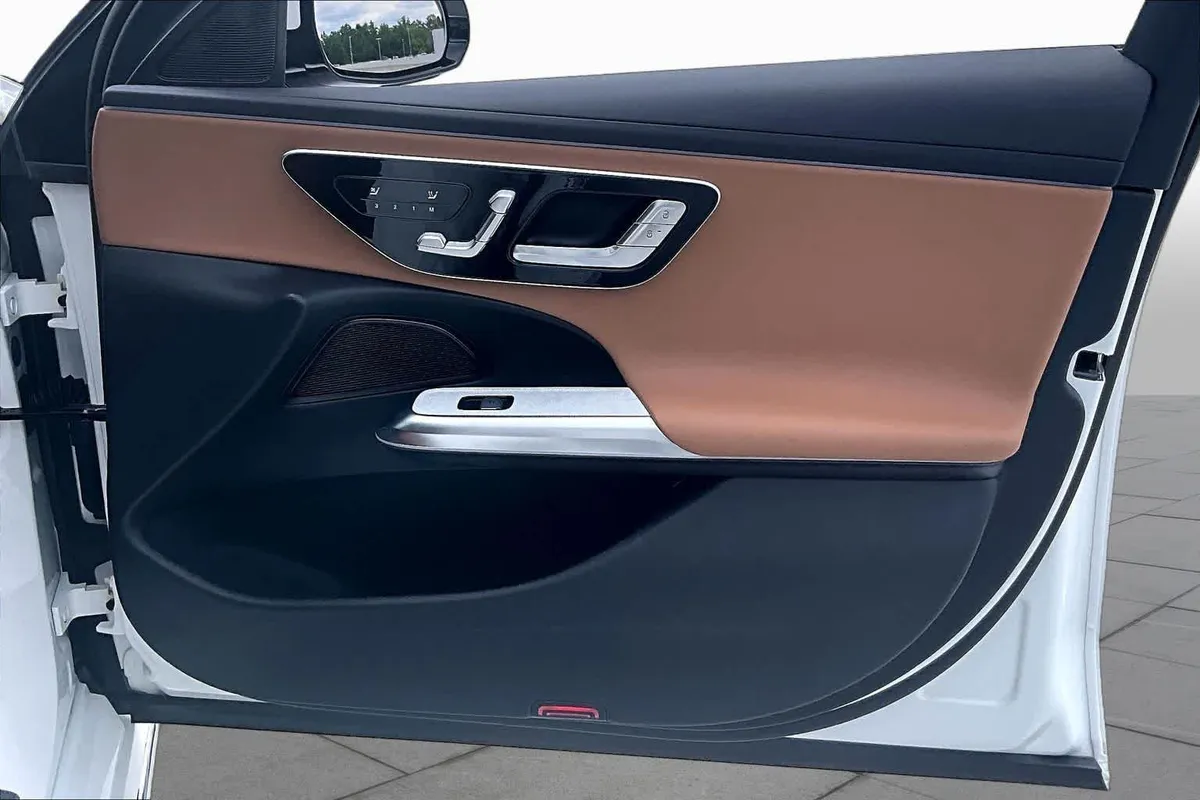 2026 Mercedes-Benz E 350 E 350 thumbnail 22