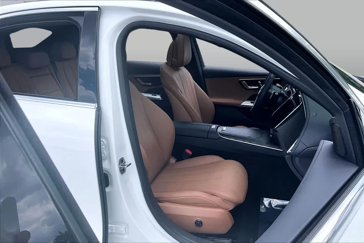 2026 Mercedes-Benz E 350 E 350 thumbnail 9
