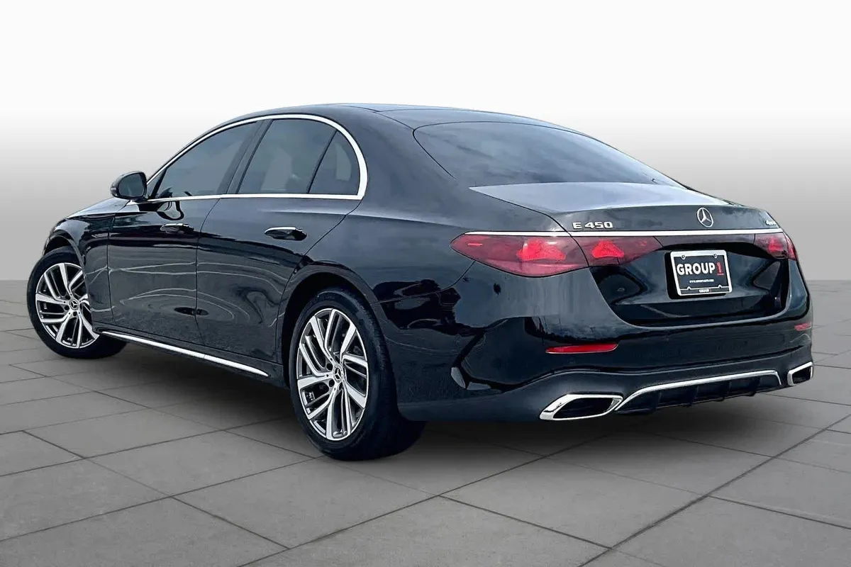 2026 Mercedes-Benz E 450 E 450 thumbnail 12