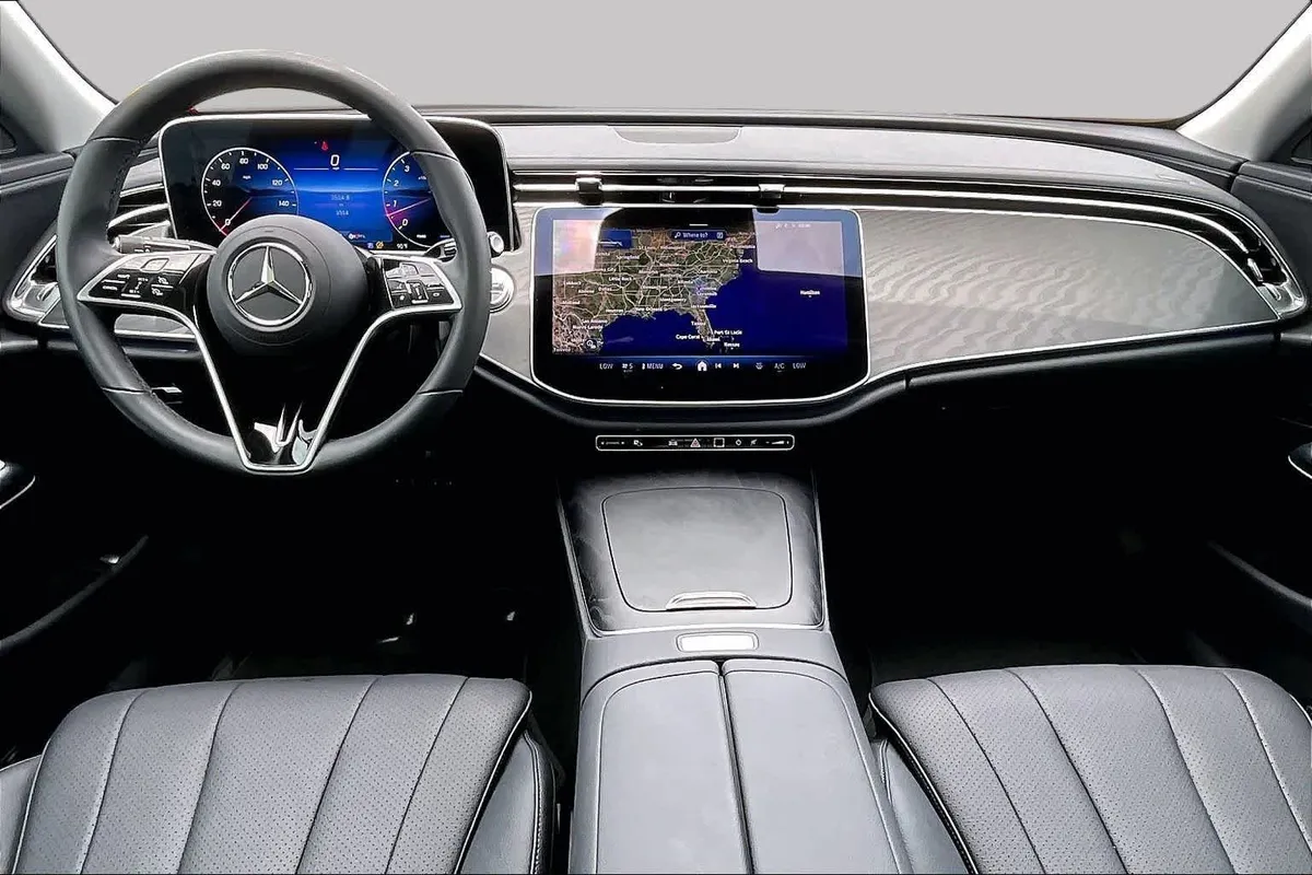 2026 Mercedes-Benz E 450 E 450 thumbnail 16
