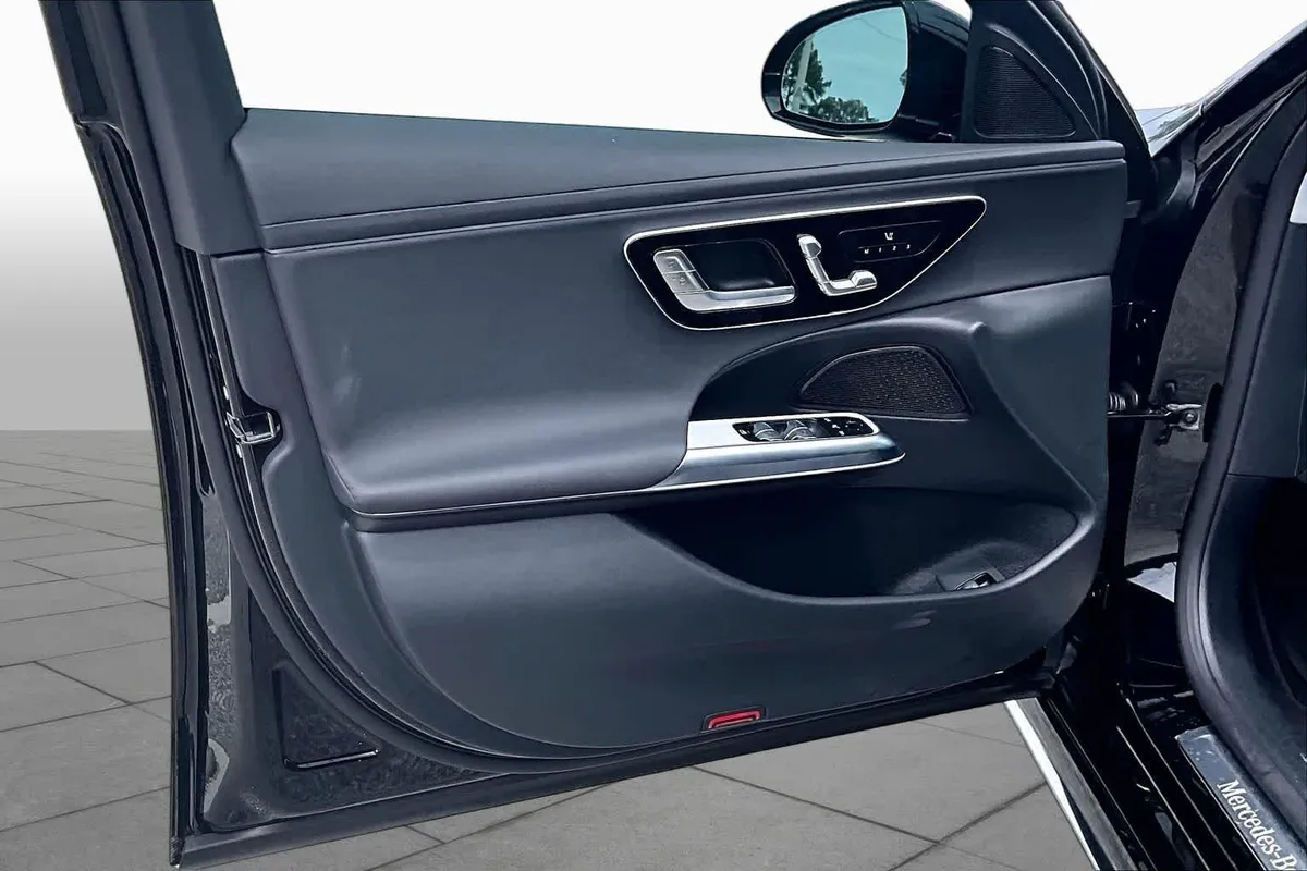 2026 Mercedes-Benz E 450 E 450 thumbnail 22