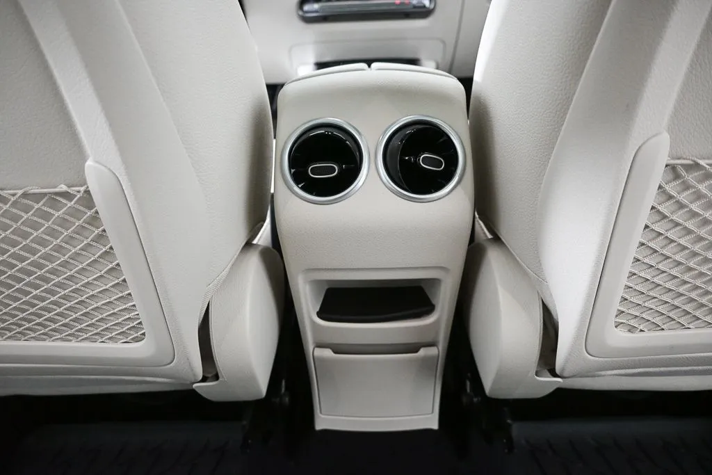 2026 Mercedes-Benz GLA 250 thumbnail 17