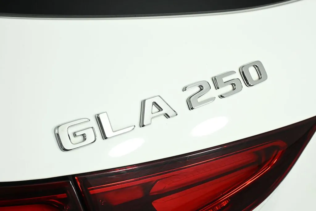 2026 Mercedes-Benz GLA 250 thumbnail 27