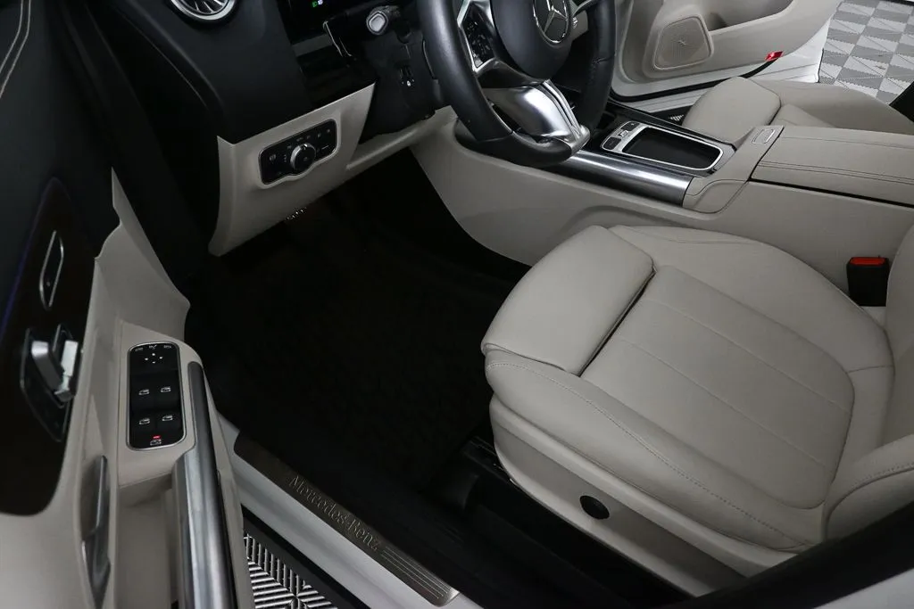 2026 Mercedes-Benz GLA 250 thumbnail 7