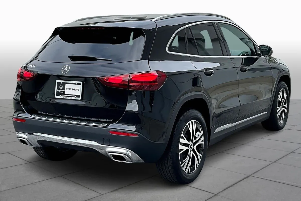 2026 Mercedes-Benz GLA 250 GLA 250 thumbnail 12