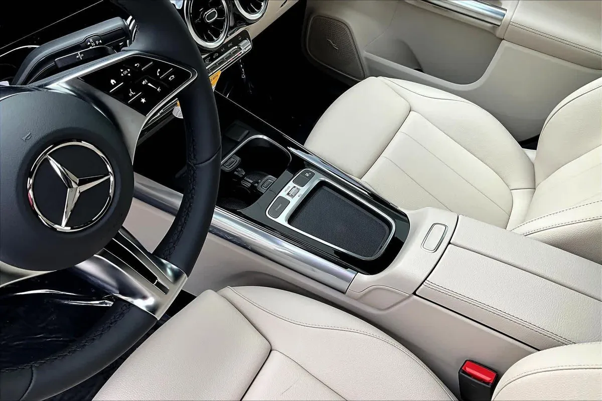 2026 Mercedes-Benz GLA 250 GLA 250 thumbnail 14
