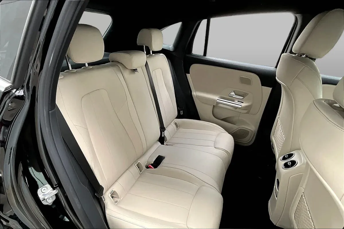 2026 Mercedes-Benz GLA 250 GLA 250 thumbnail 17