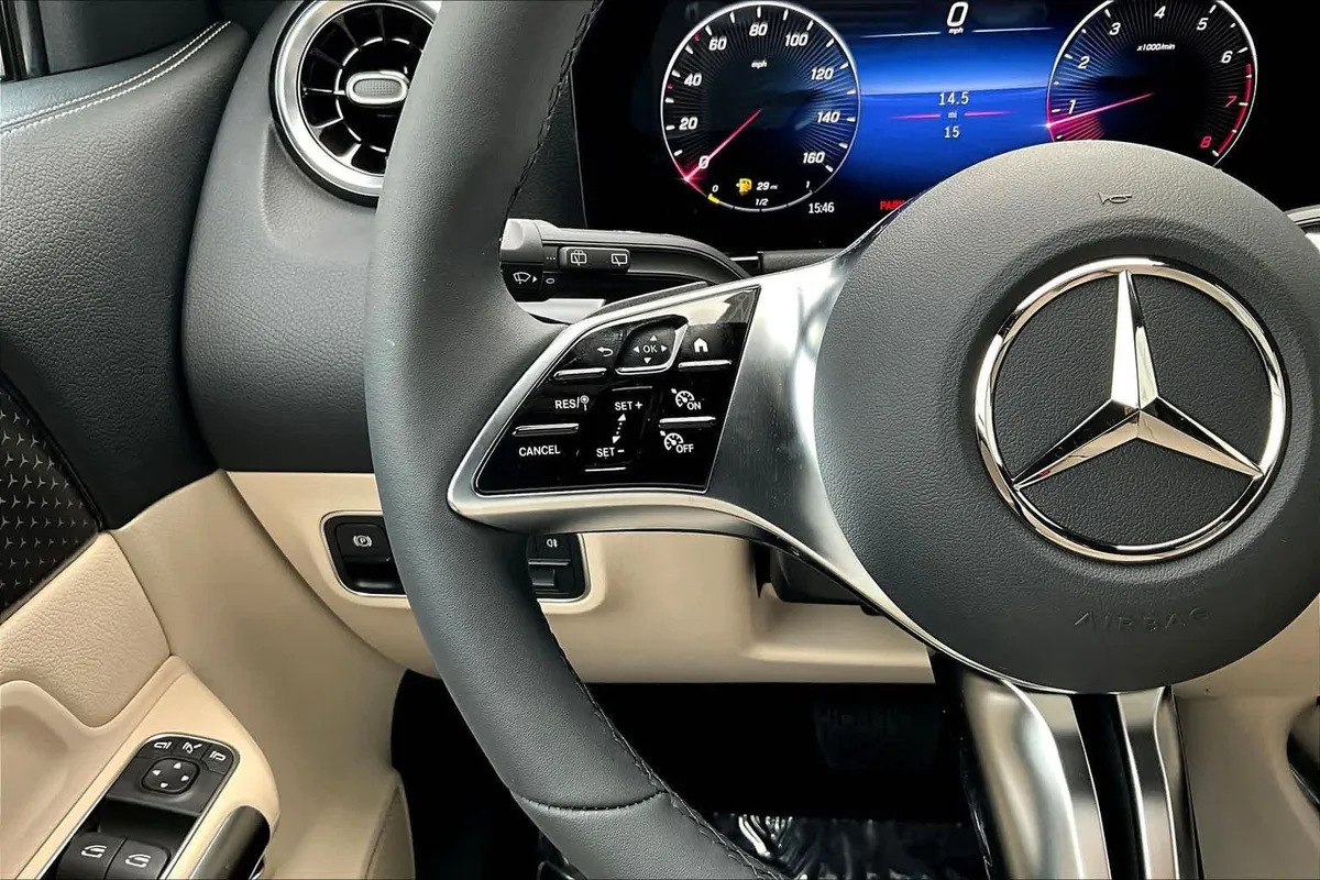 2026 Mercedes-Benz GLA 250 GLA 250 thumbnail 21