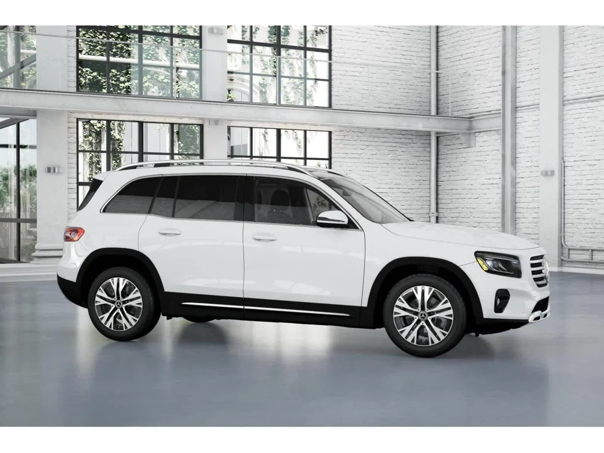 2026 Mercedes-Benz GLB 250 GLB 250 thumbnail 14