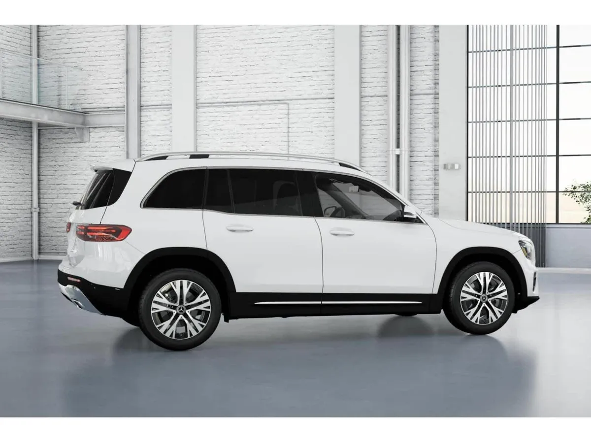 2026 Mercedes-Benz GLB 250 GLB 250 thumbnail 17