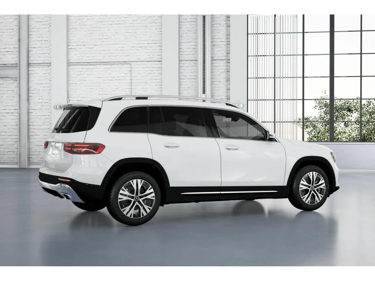 2026 Mercedes-Benz GLB 250 GLB 250 thumbnail 18
