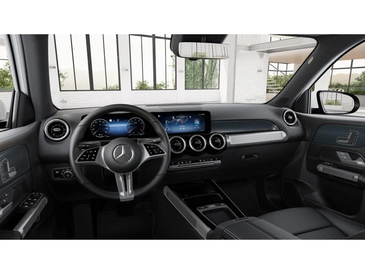 2026 Mercedes-Benz GLB 250 GLB 250 thumbnail 3
