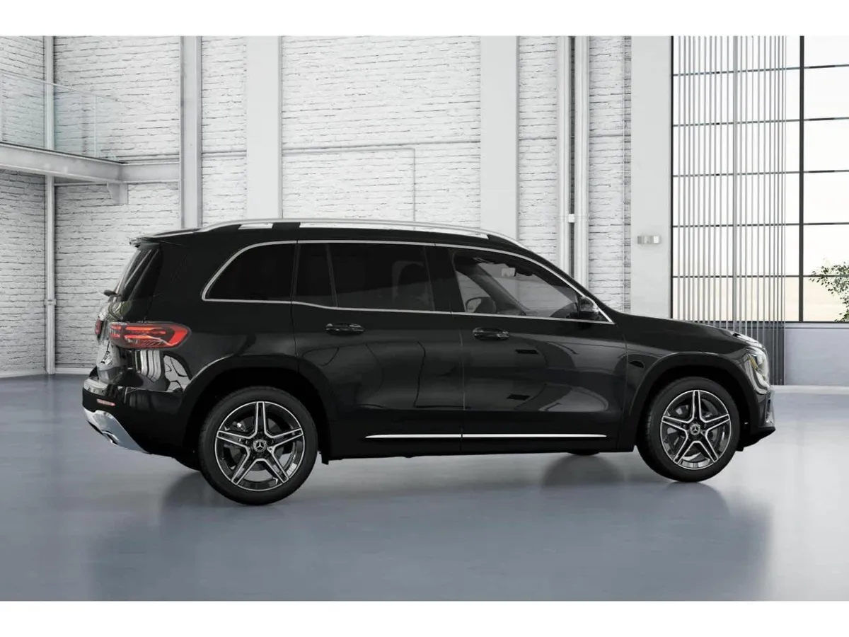 2026 Mercedes-Benz GLB 250 GLB 250 thumbnail 17