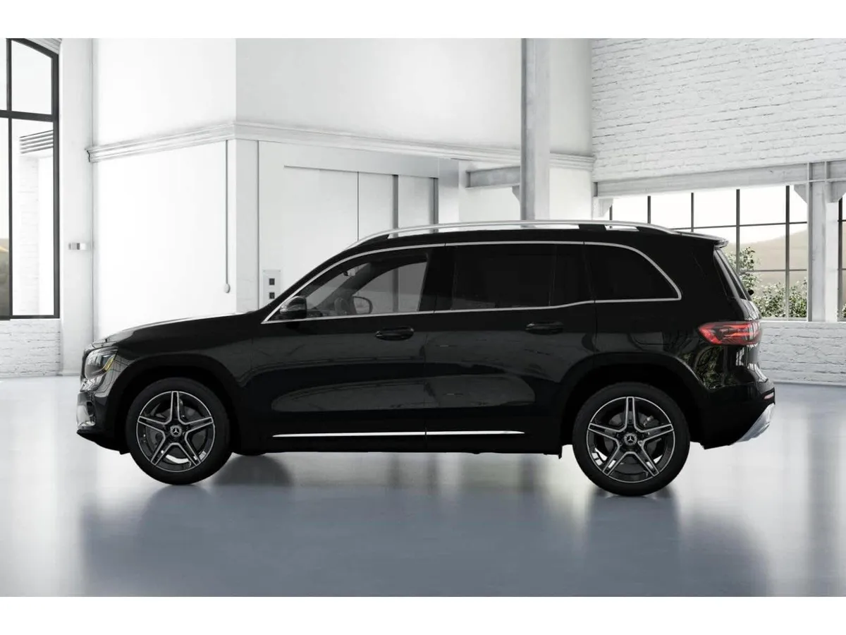 2026 Mercedes-Benz GLB 250 GLB 250 thumbnail 32
