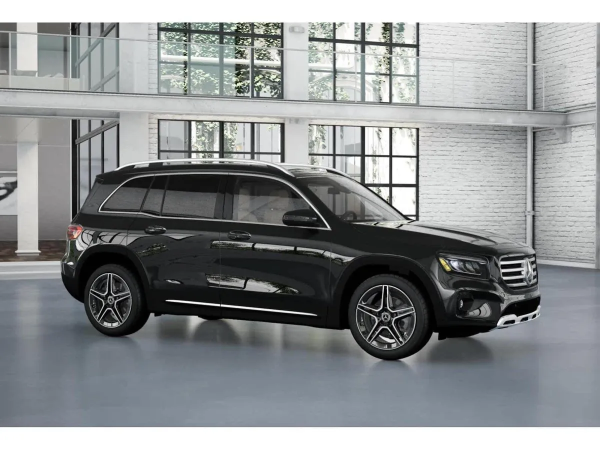 2026 Mercedes-Benz GLB 250 GLB 250 thumbnail 12