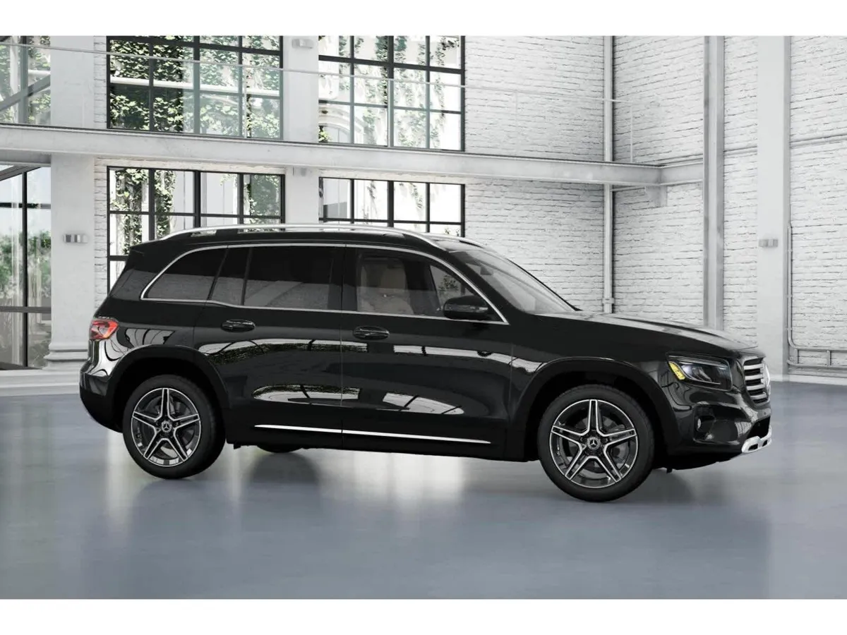 2026 Mercedes-Benz GLB 250 GLB 250 thumbnail 13