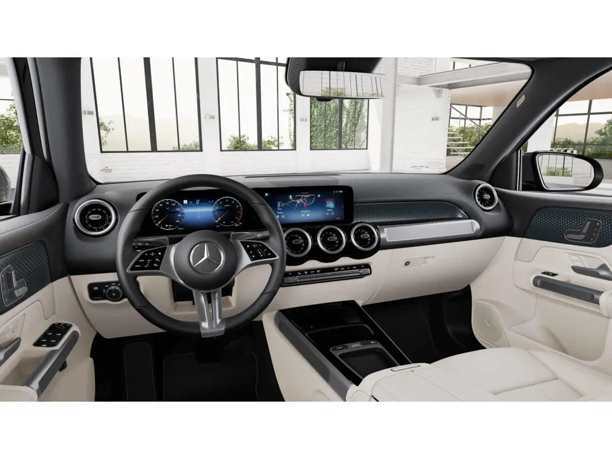2026 Mercedes-Benz GLB 250 GLB 250 thumbnail 2