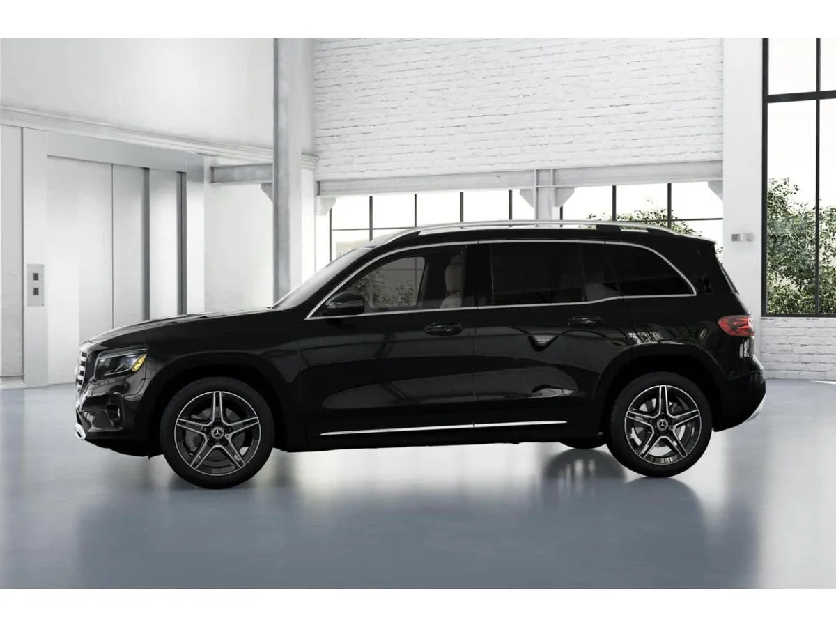 2026 Mercedes-Benz GLB 250 GLB 250 thumbnail 34
