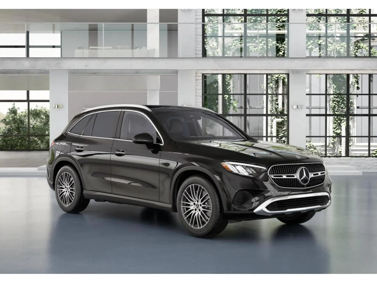 2026 Mercedes-Benz GLC 300 GLC 300 thumbnail 11