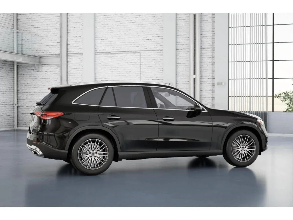 2026 Mercedes-Benz GLC 300 GLC 300 thumbnail 17