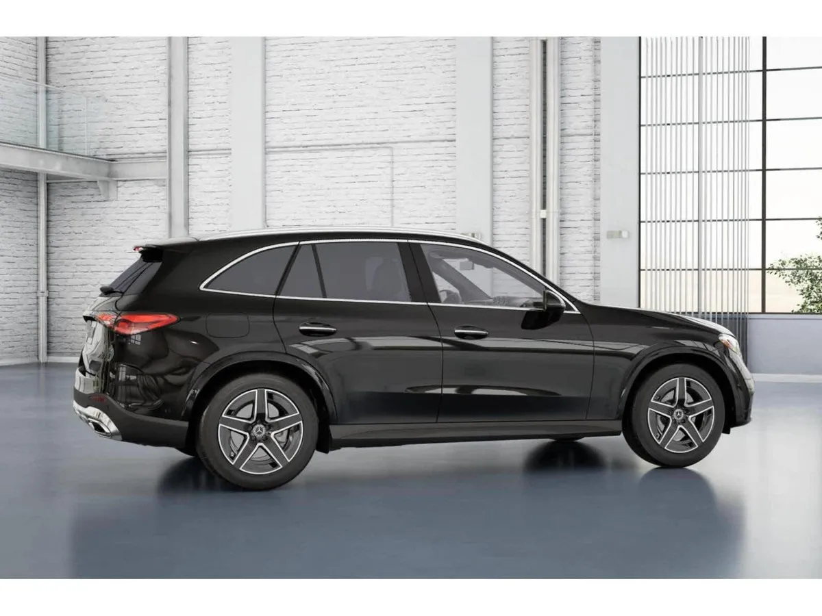 2026 Mercedes-Benz GLC 300 GLC 300 thumbnail 17
