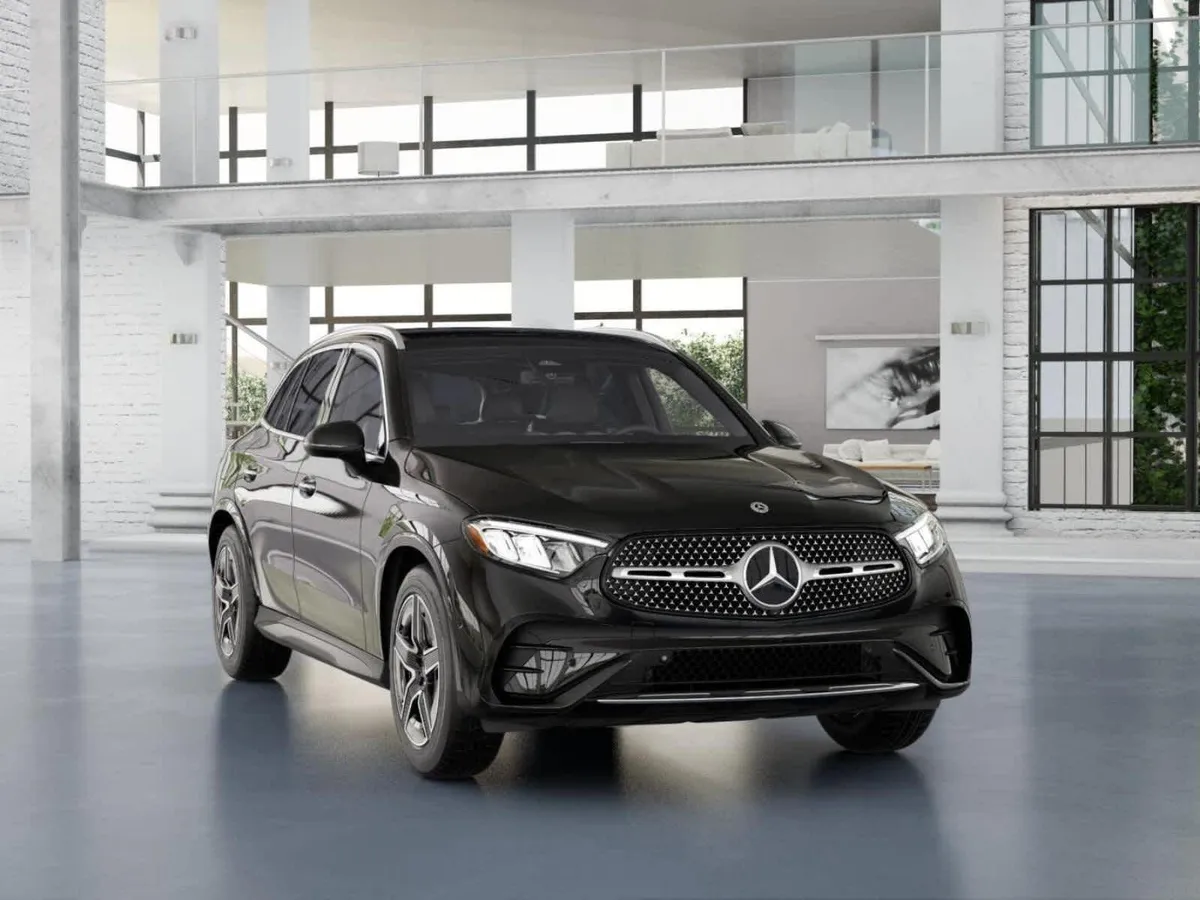 2026 Mercedes-Benz GLC 300 GLC 300 thumbnail 9