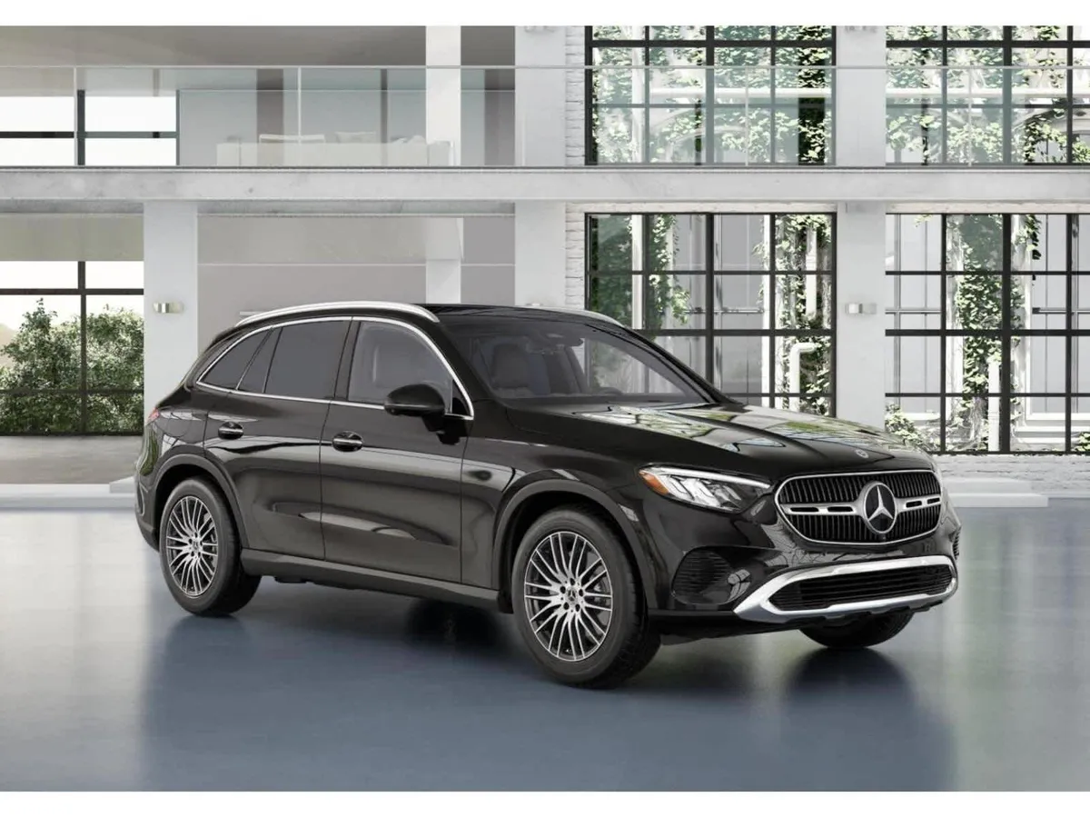 2026 Mercedes-Benz GLC 300 GLC 300 thumbnail 10