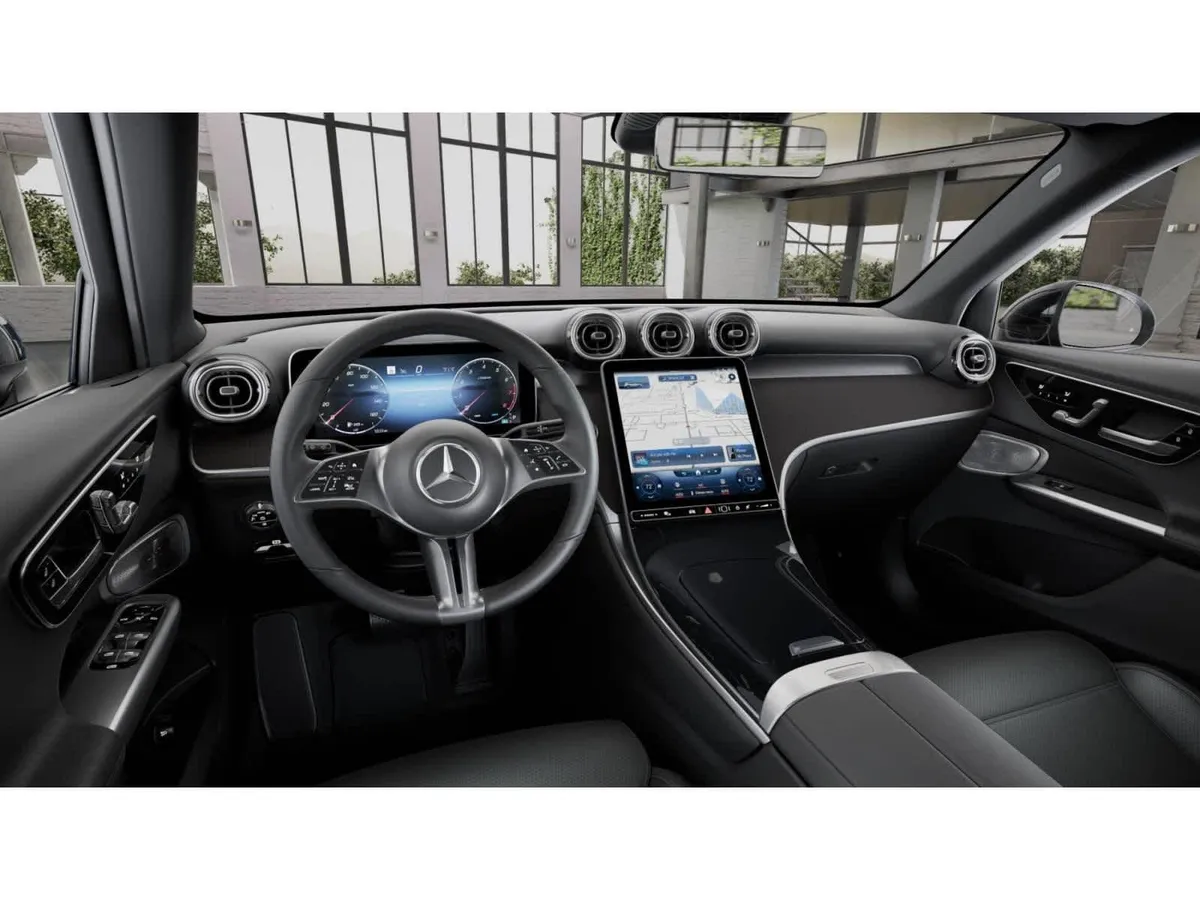 2026 Mercedes-Benz GLC 300 GLC 300 thumbnail 2