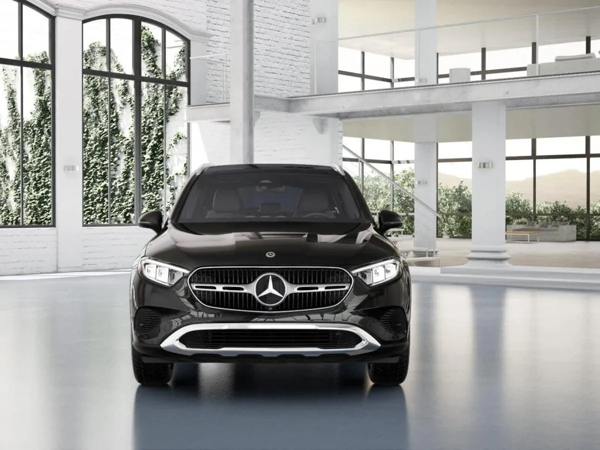 2026 Mercedes-Benz GLC 300 GLC 300 thumbnail 6