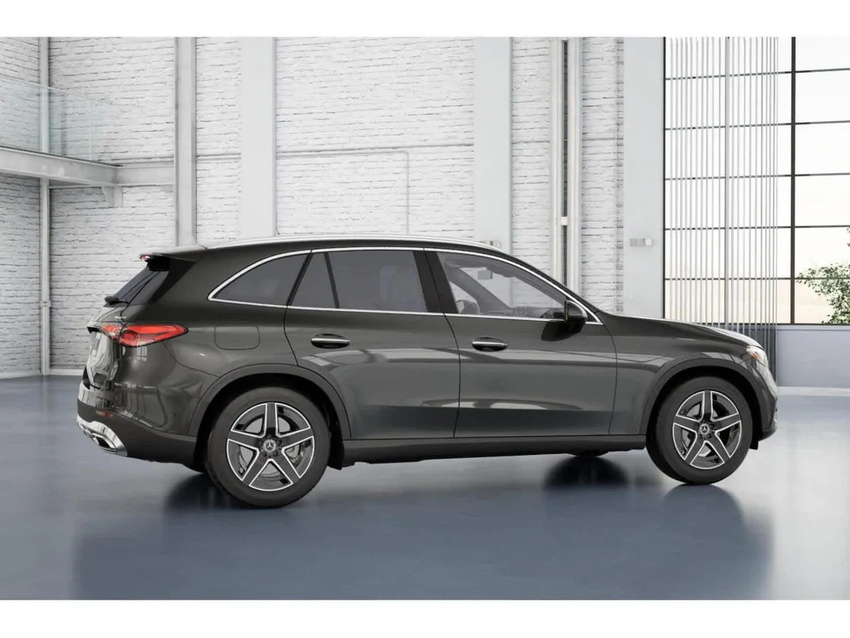 2026 Mercedes-Benz GLC 300 GLC 300 thumbnail 17