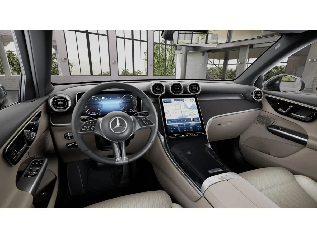 2026 Mercedes-Benz GLC 300 GLC 300 thumbnail 3