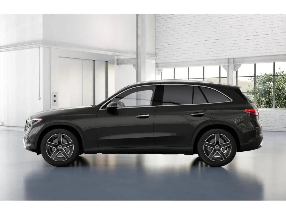 2026 Mercedes-Benz GLC 300 GLC 300 thumbnail 33
