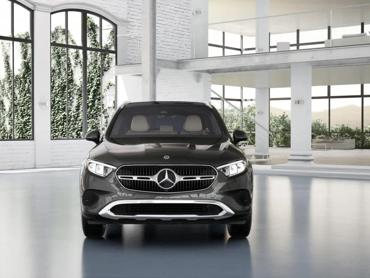 2026 Mercedes-Benz GLC 300 GLC 300 thumbnail 7