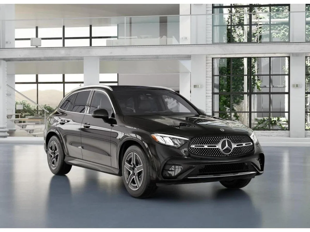 2026 Mercedes-Benz GLC 300 GLC 300 thumbnail 10