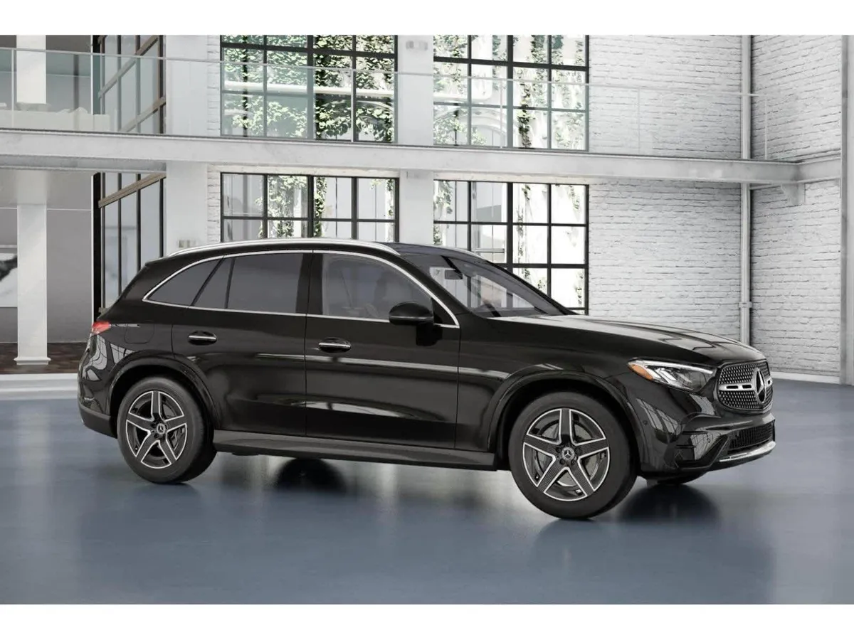 2026 Mercedes-Benz GLC 300 GLC 300 thumbnail 13