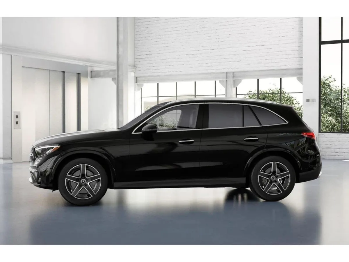 2026 Mercedes-Benz GLC 300 GLC 300 thumbnail 34