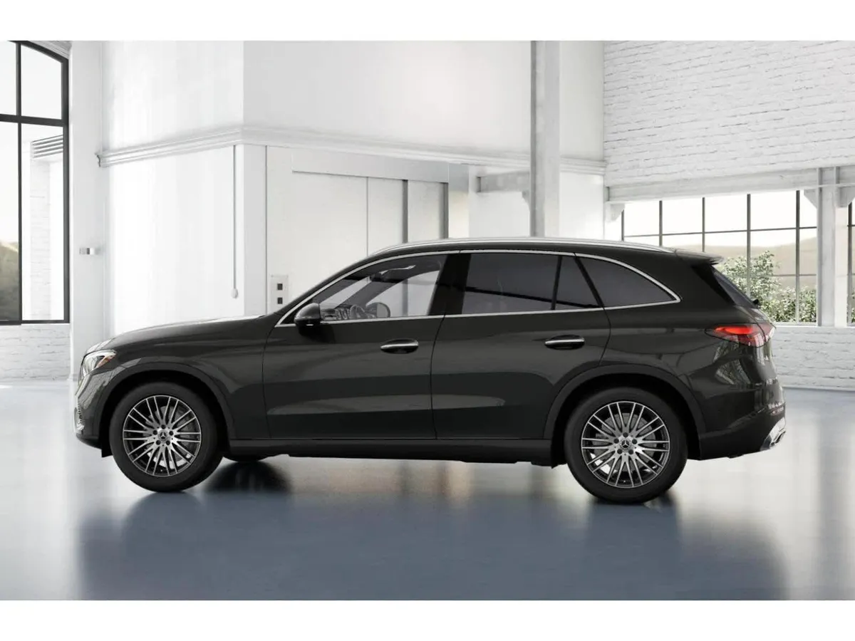 2026 Mercedes-Benz GLC 300 GLC 300 thumbnail 32