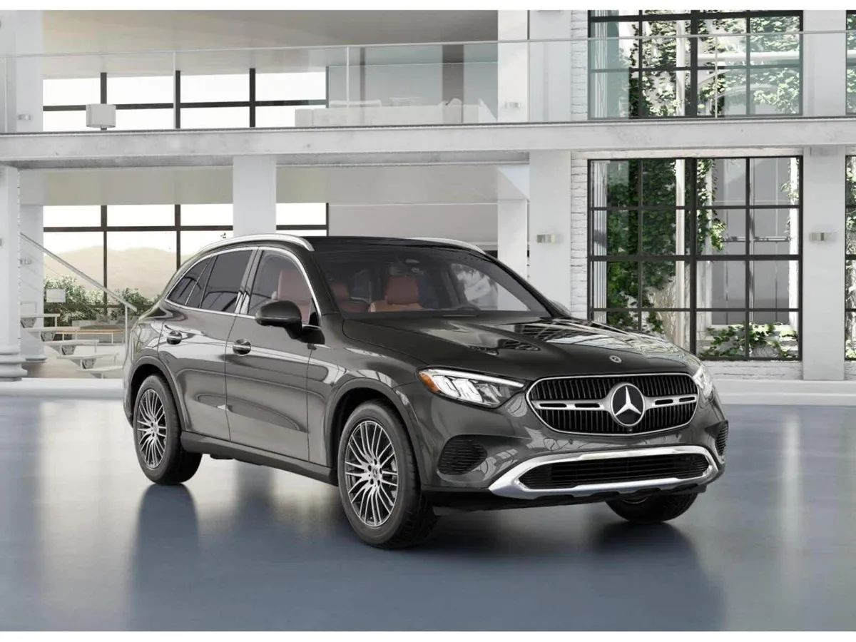 2026 Mercedes-Benz GLC 300 GLC 300 thumbnail 9